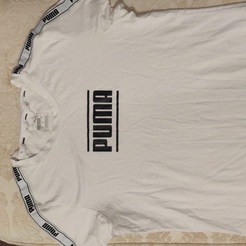 Size large women's puma White short sleeve shirt